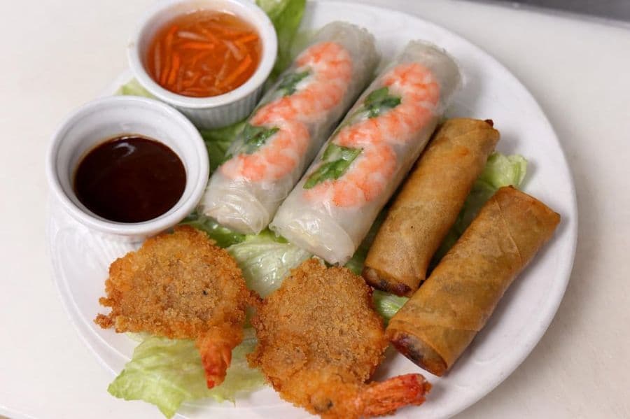 Chau Special Plate (2 Spring Rolls, 2 Egg Rolls, 2 Shrimp Tempura)